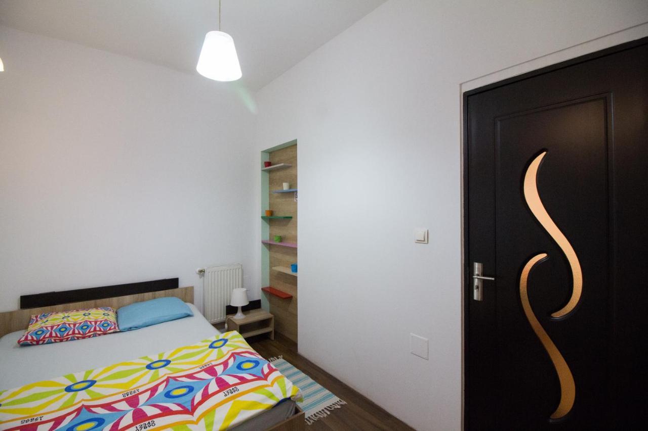 Intim Studio Flat Арад Екстериор снимка
